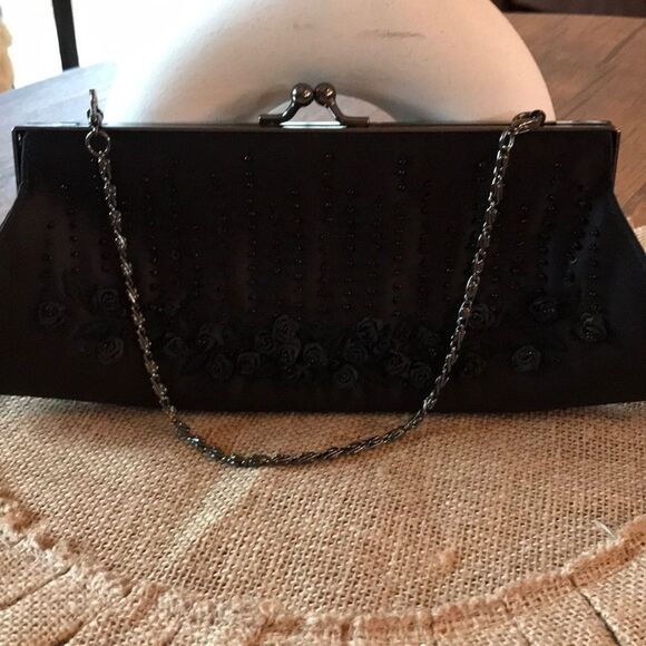 CARLO FELLINI BEADS AND ROSES VINTAGE FORML CLUTCH SATIN BAG PURSE 10x4 KISSLOCK - Picture 1 of 5